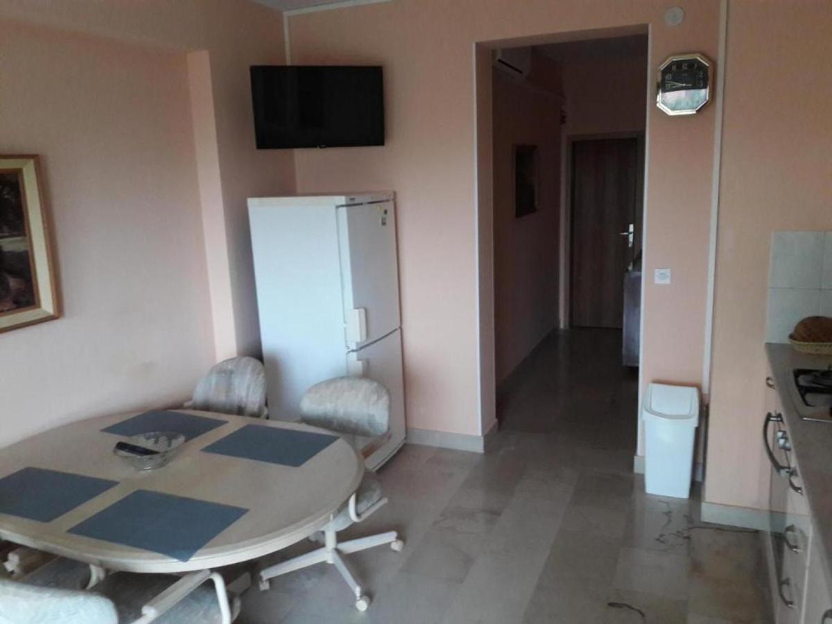 Apartments Kožino Екстериор снимка